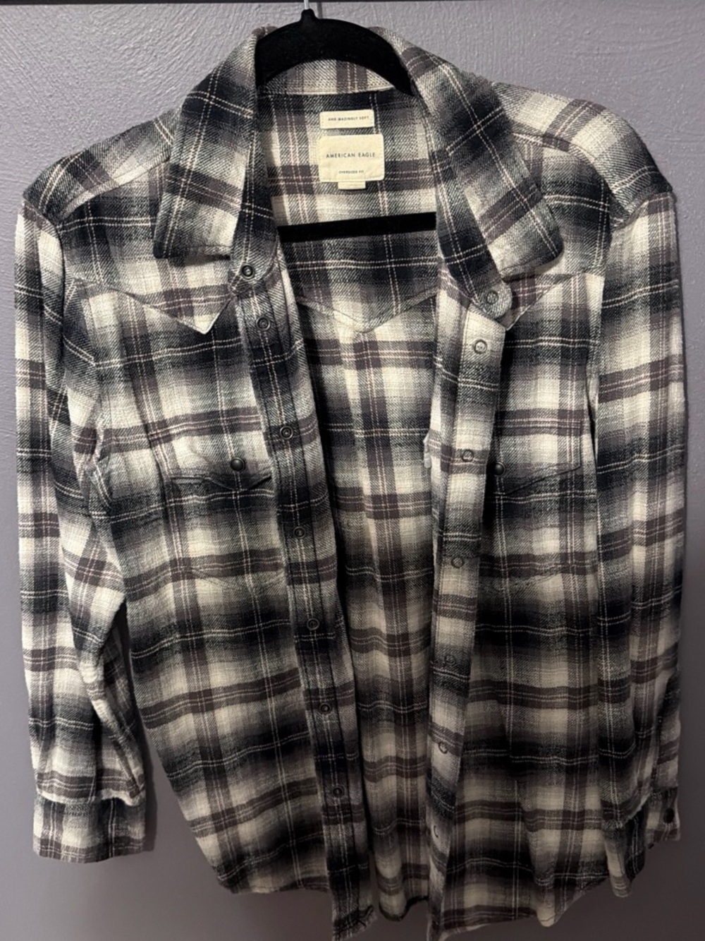American Eagle Outfitters Black, White & Gray Plaid Button-Up Shirt